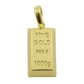 Златна висулка кюлче с релефен надпис Fine Gold 999.9 върху бял фон