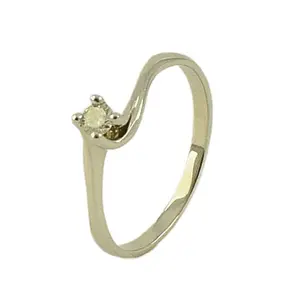 Златен дамски годежен пръстен бяло злато с диамант 0.12 ct на бял фон