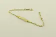 Гривна от злато за дете с фокус върху лапичките и плочката