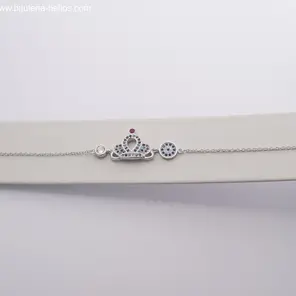 Сребърна гривна корона